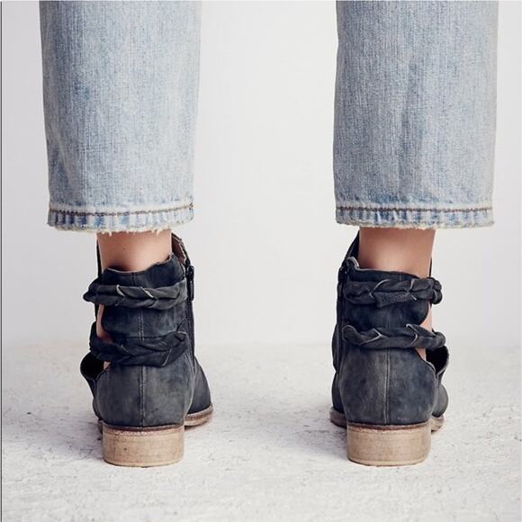 Free People sz 40 Landslide gray leather ankle boots sz 10 - Picture 3 of 8